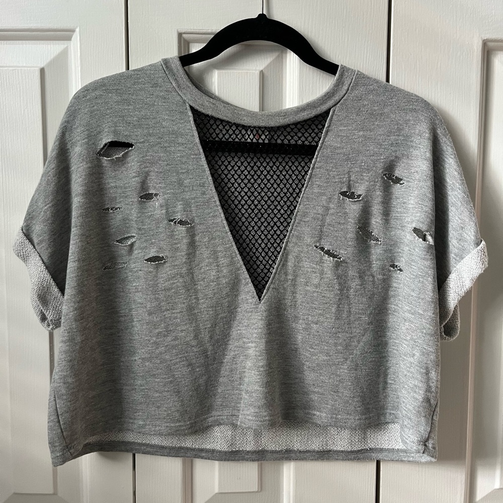 Windsor Gray Lace Cutout Distressed Cropped Tee Size Small